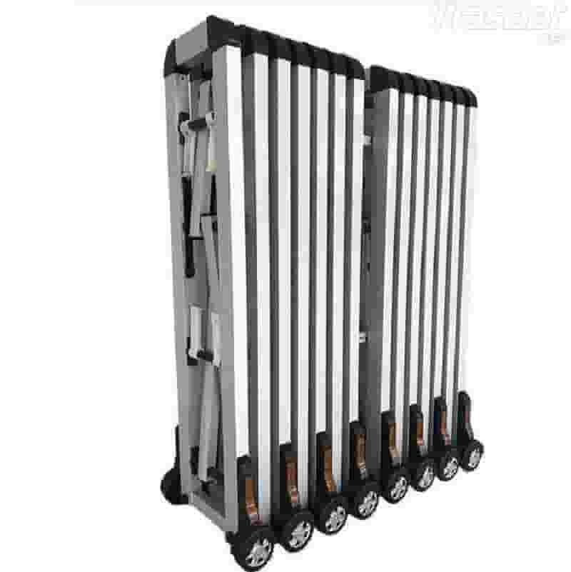 Mobile personnel barriers 