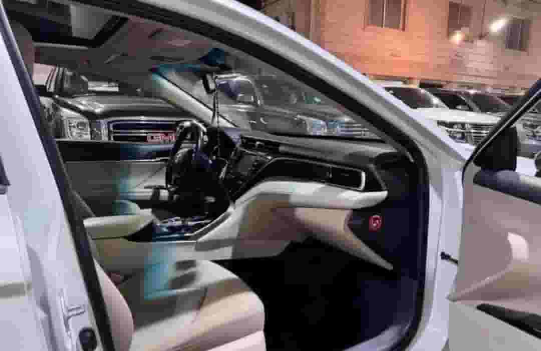 Toyota Camry 2018