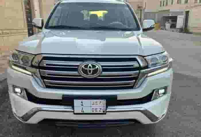 Land Cruiser model 2016 for sale 