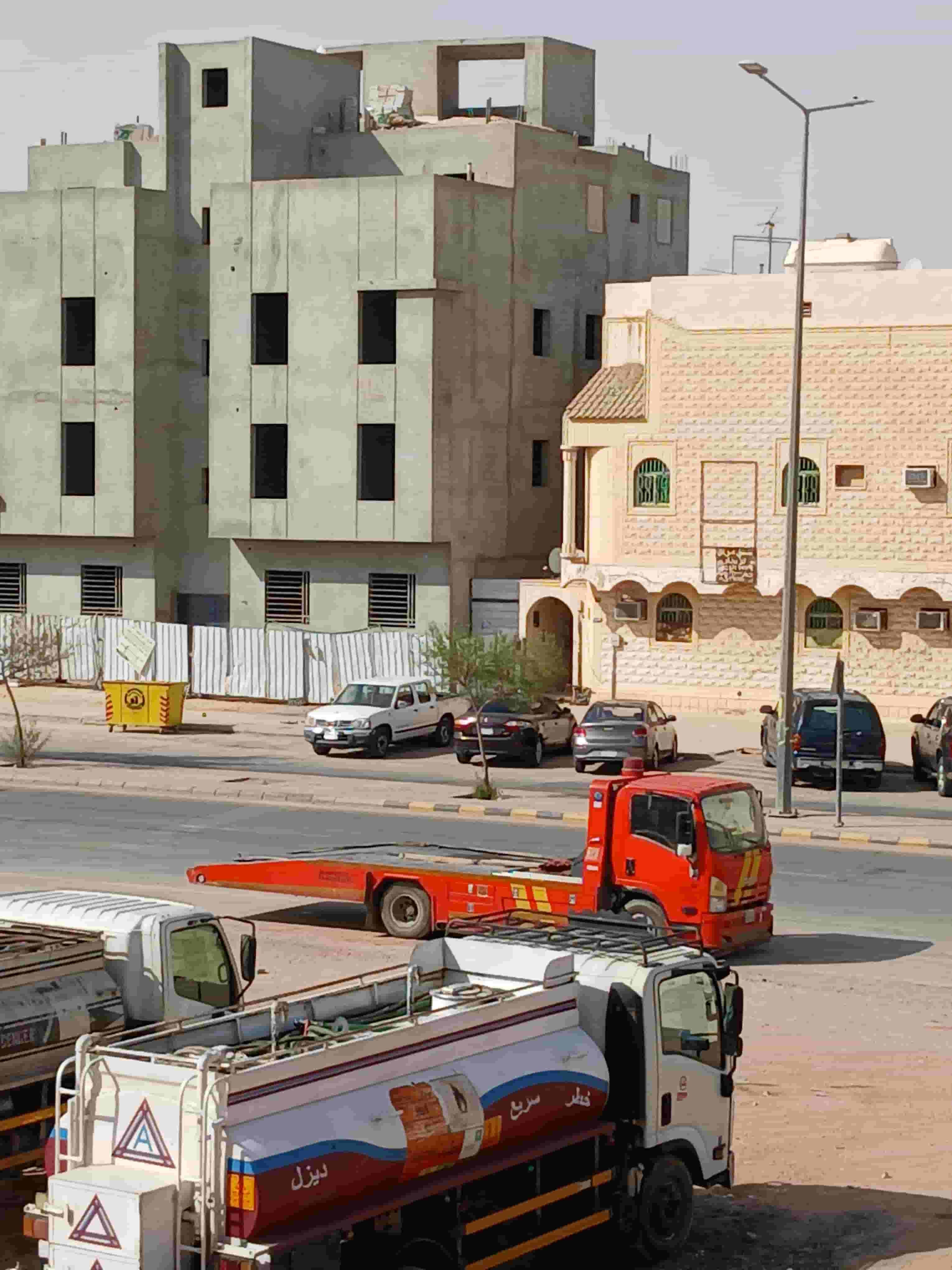 خدمات توصيل وتوزيع  داخل وخارج الرياض