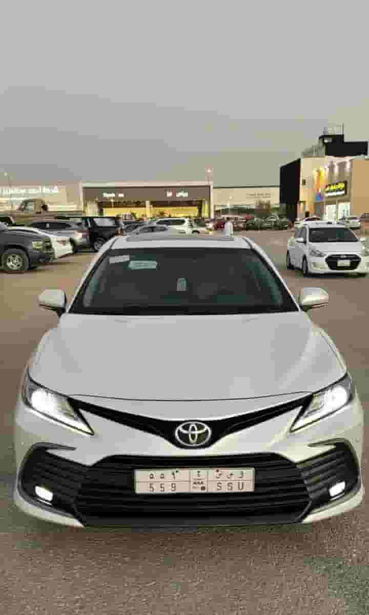 TOYOTA CAMRY GLE2022