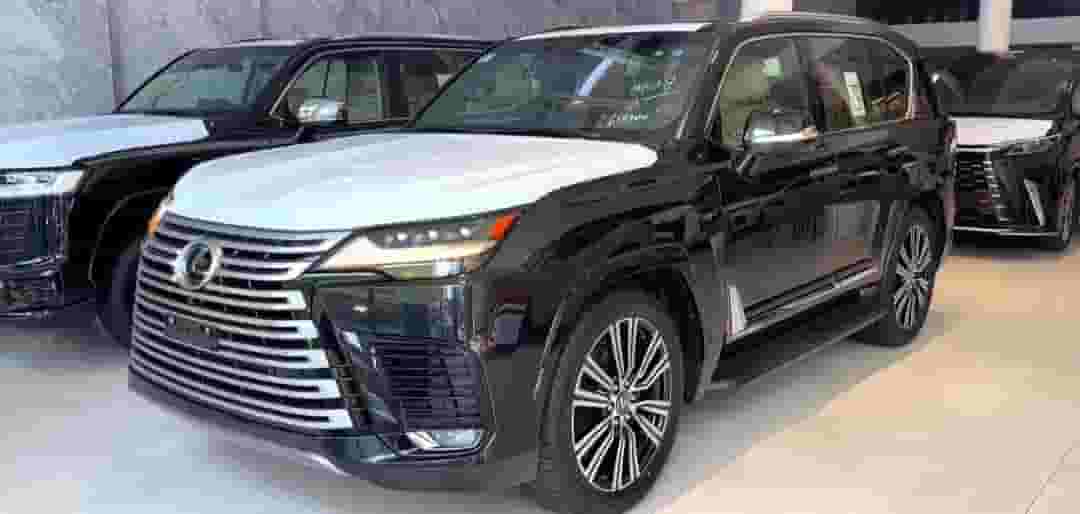 Lexus LX 600 model 2023