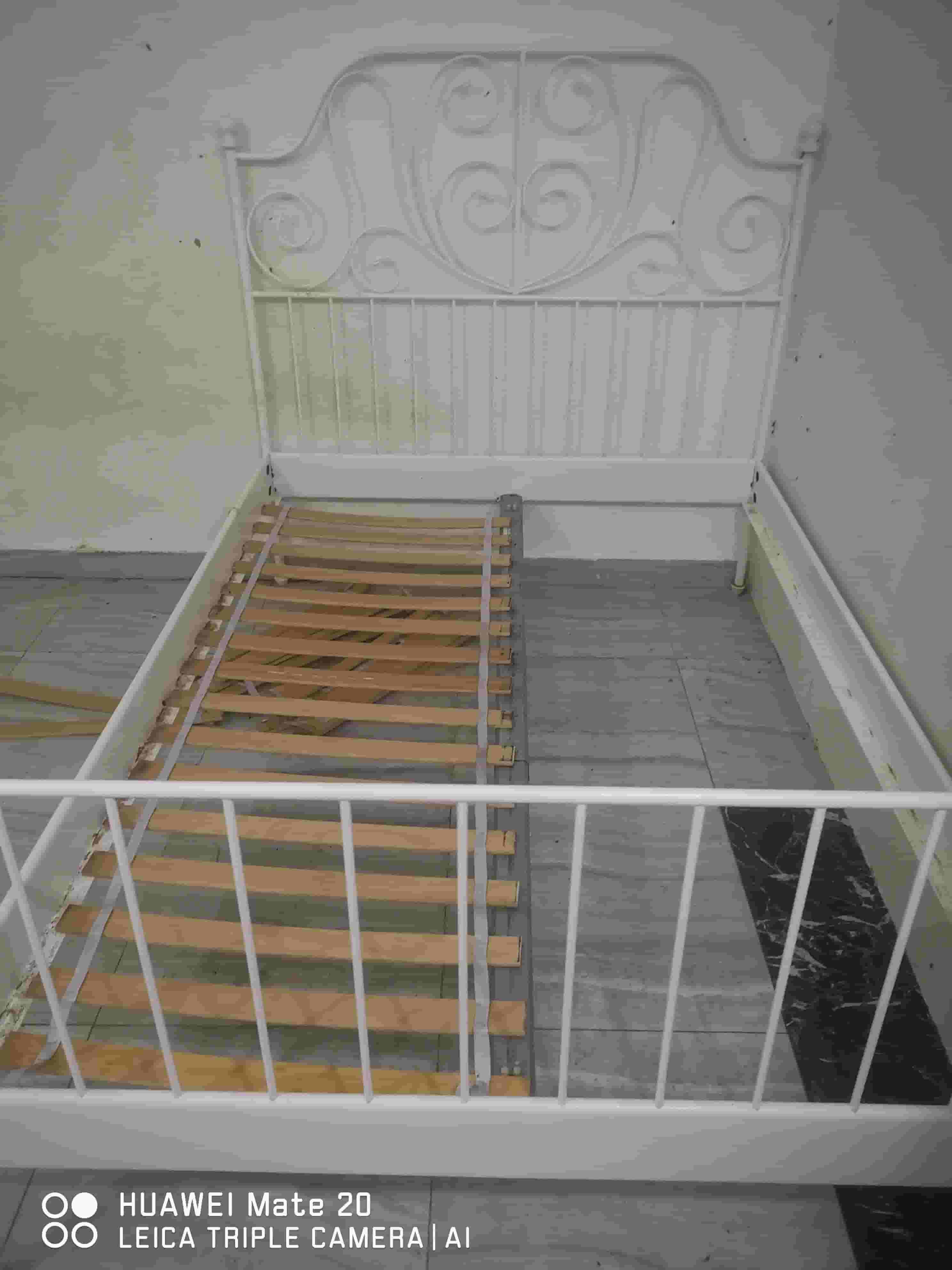 Ikea 200/140 bed