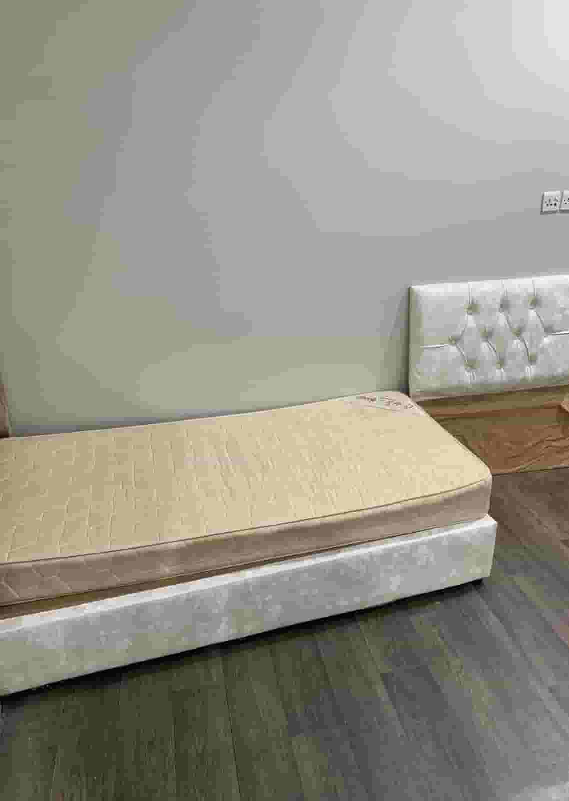 Nafar bed in good condition 