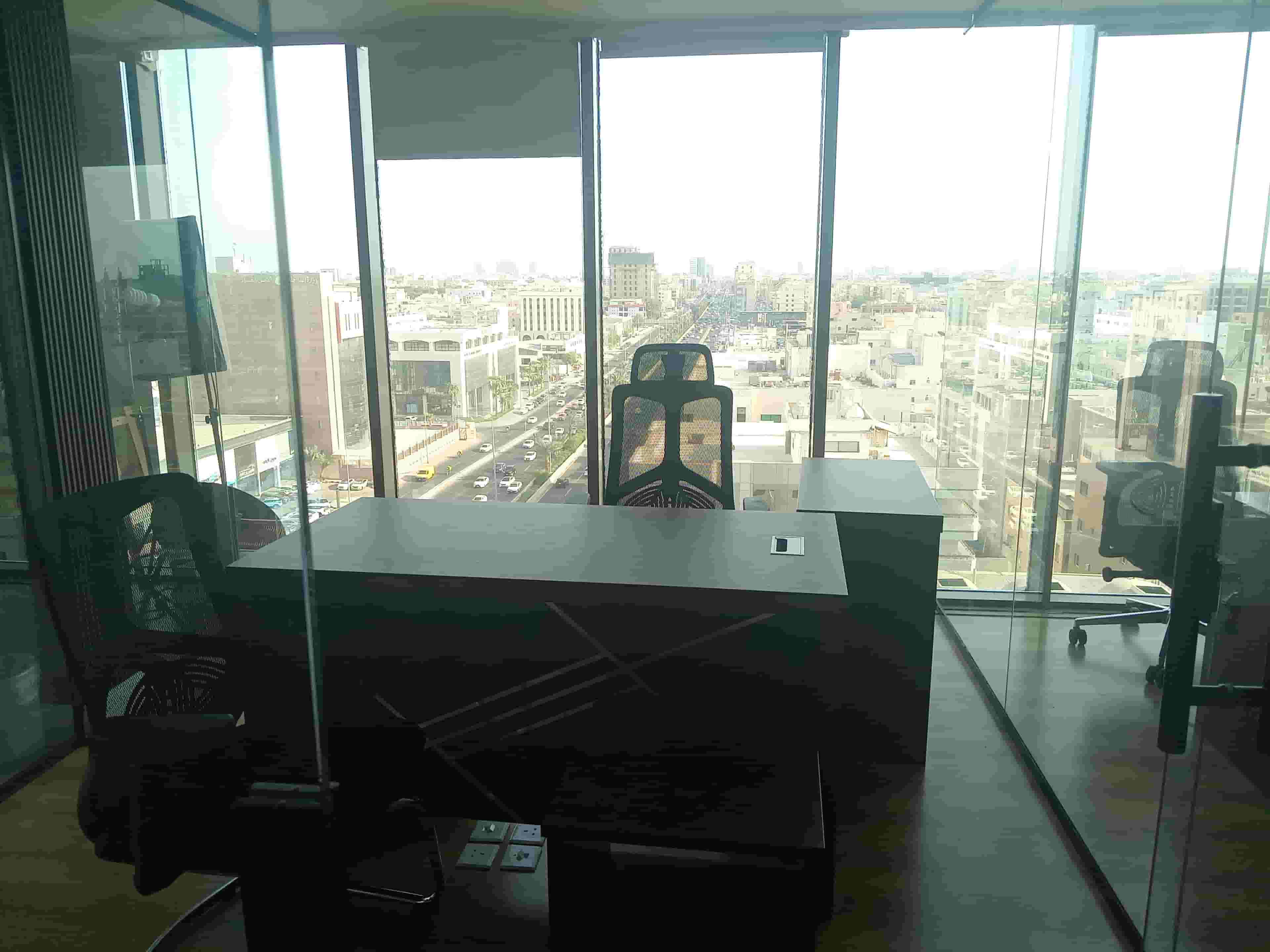 Office in Jeddah for monthly rent