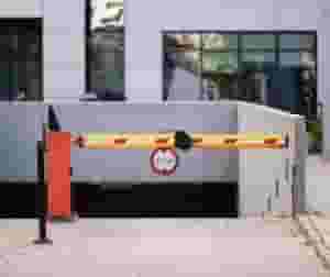 بوابات ذكيه للدخول والخروج باحدث التقنيات