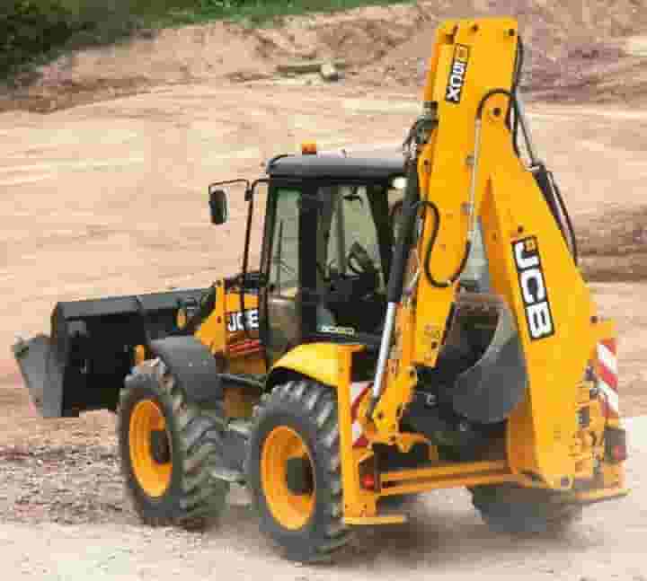 Renting all types of lifting equipment in Riyadh