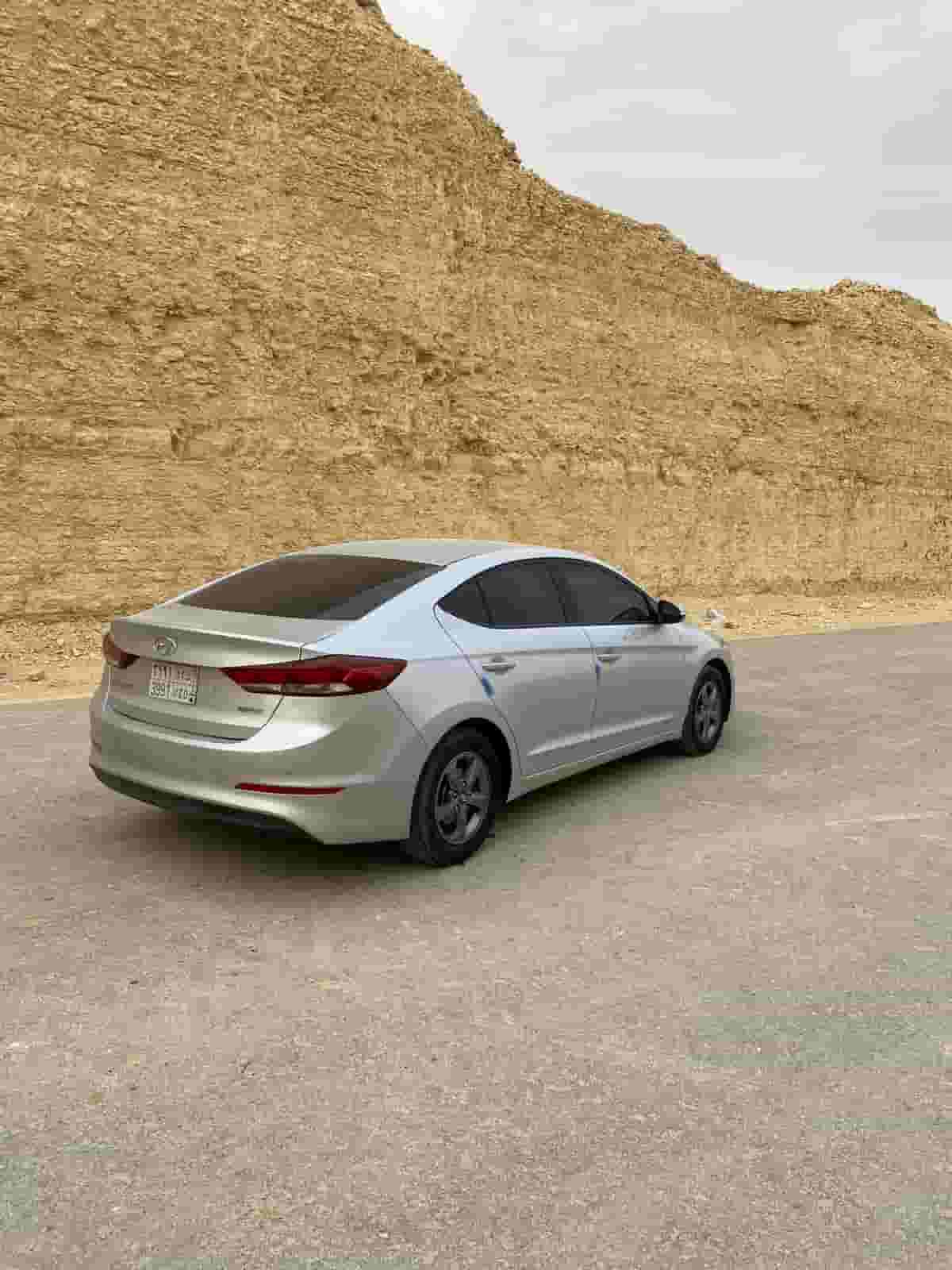 للبيع هيونداي النترا ديزل 2017