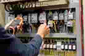 Home electrician in Riyadh - immediate maintenance, detection of petition and establishment