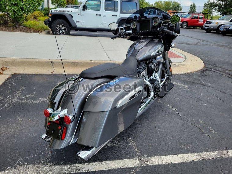 2019 Indian Chieftain 1