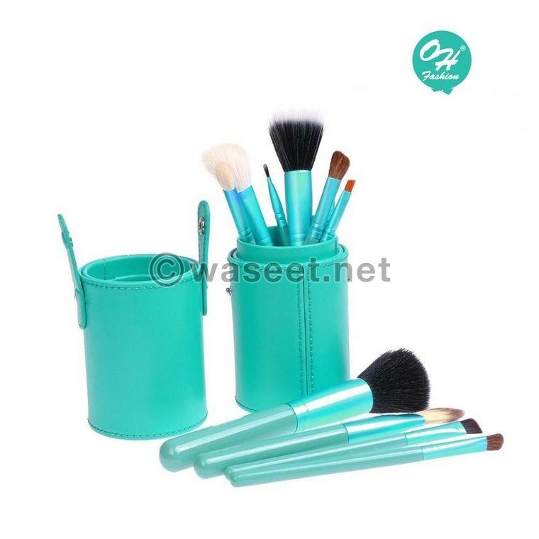  Makeup Brushes   Case Brush Holder  2