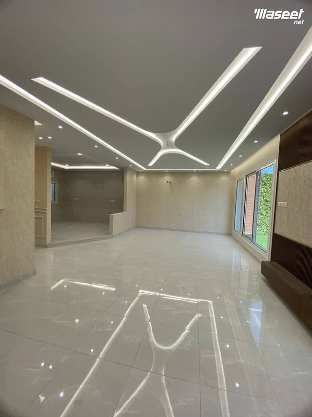 230 m apartment in the most prestigious neighborhoods of Mecca Shawqiyah and Shafi'i