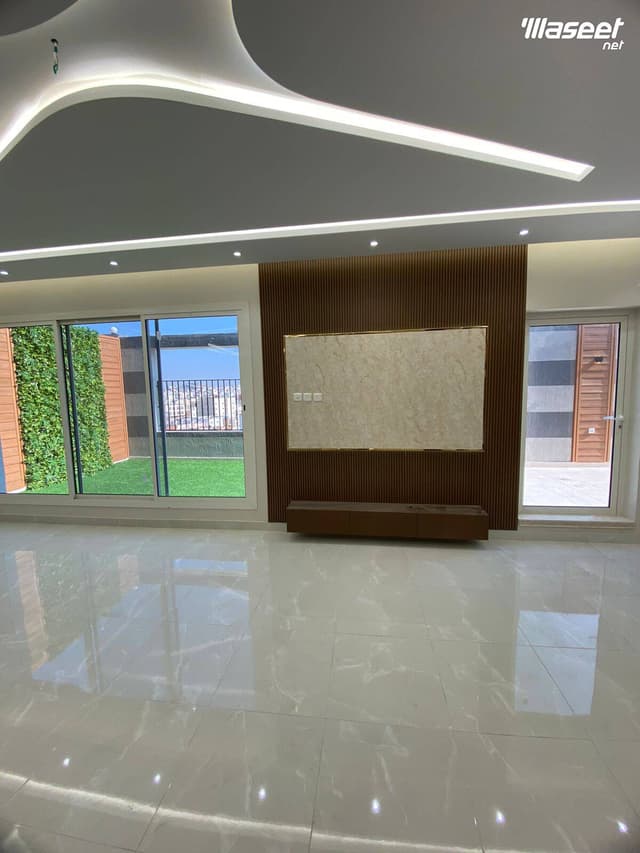 230 m apartment in the most prestigious neighborhoods of Mecca Shawqiyah and Shafi'i