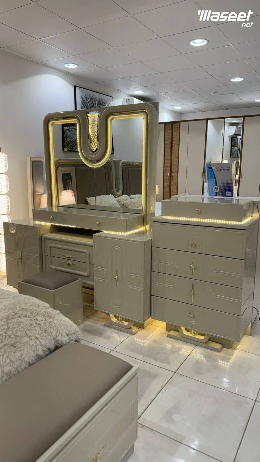 A modern and elegant bedroom 1
