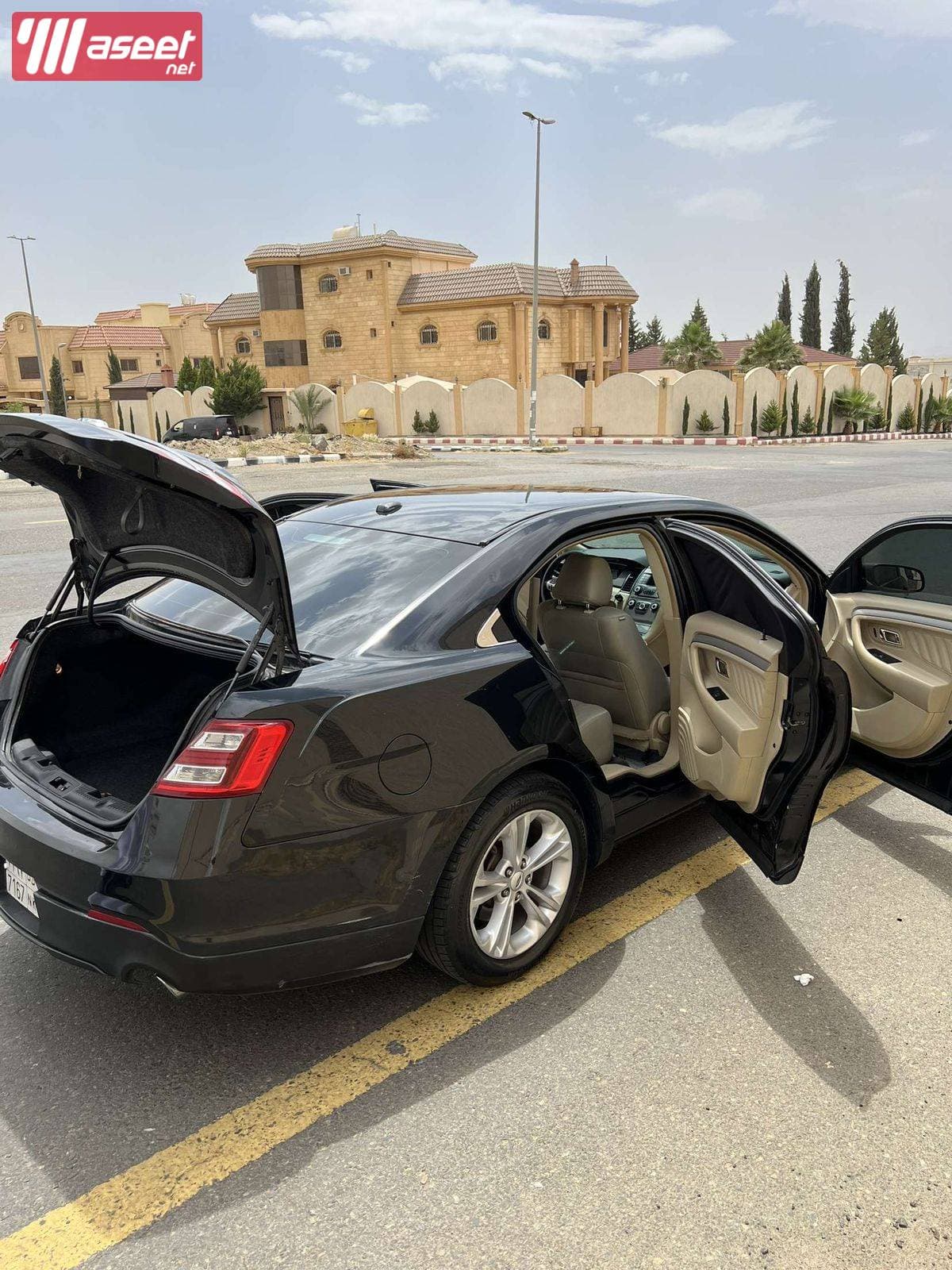 Ford Taurus 2015 for sale 4