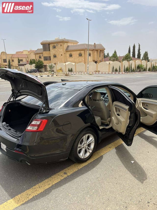 Ford Taurus 2015 for sale