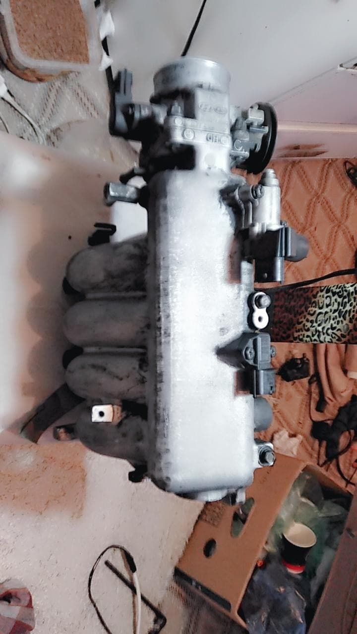 Elantra 2010 refrigerator with gate and sensors 0