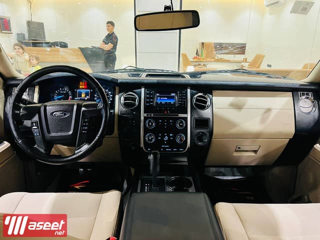Ford Expedition 2016