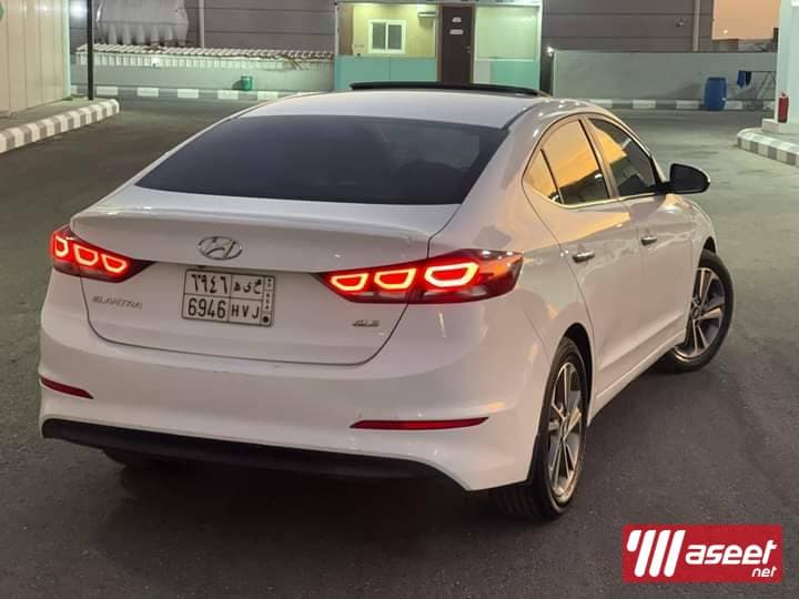 للبيع سياره هيونداي النترا 2017  5