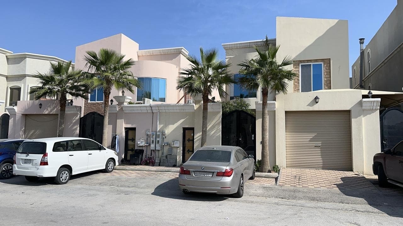 For sale a villa in Dammam, Al-Firdous district 0