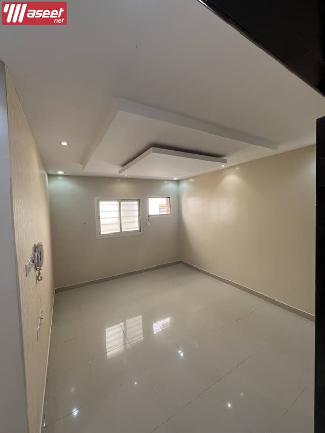 شقة سكنية عائلية للايجار الشهري