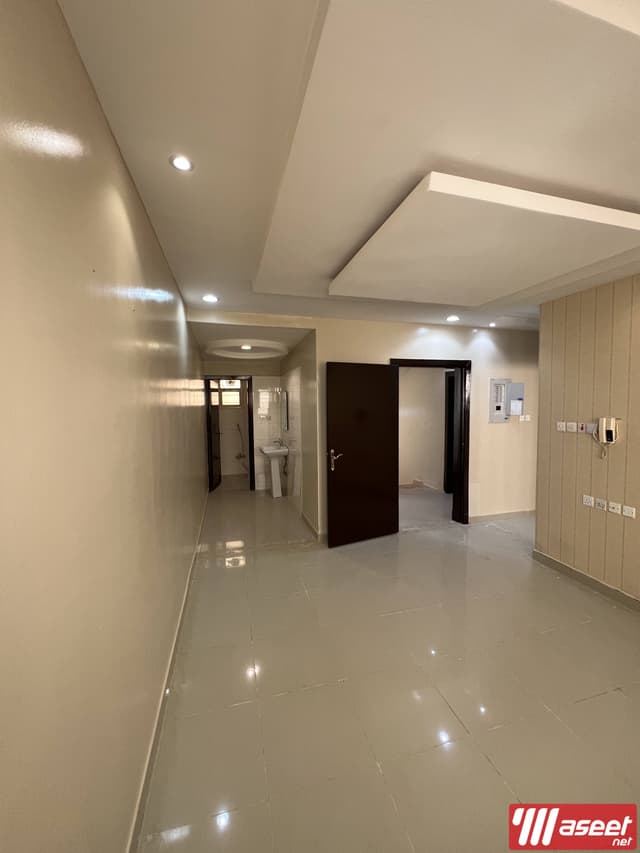 شقة سكنية عائلية للايجار الشهري