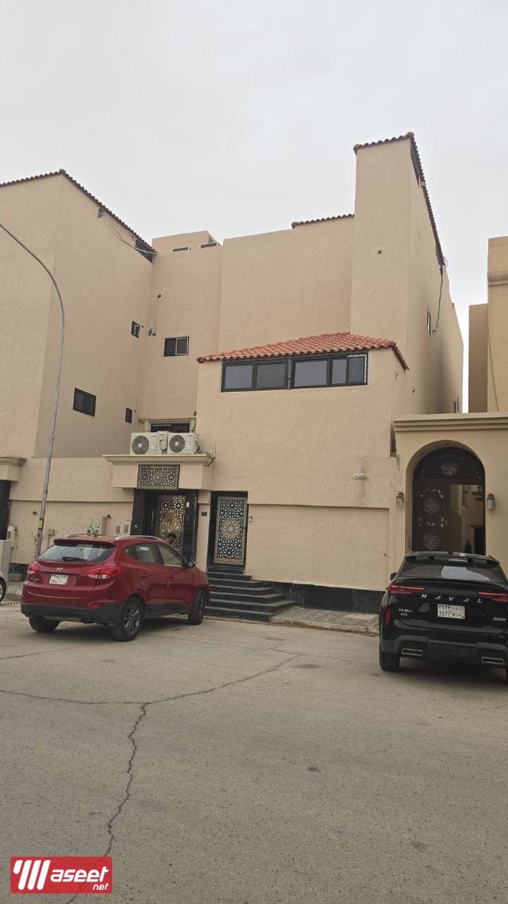 Residential building in Al-Zahraa Malaz neighborhood 1