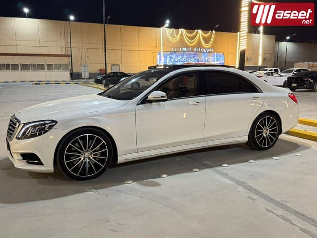 Mercedes S500 model 2015