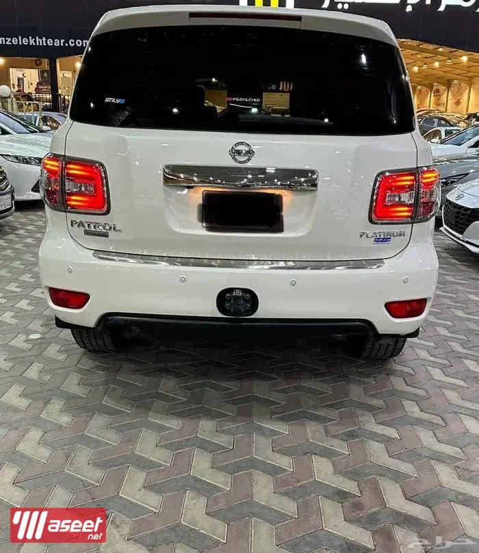 Nissan Patrol 1