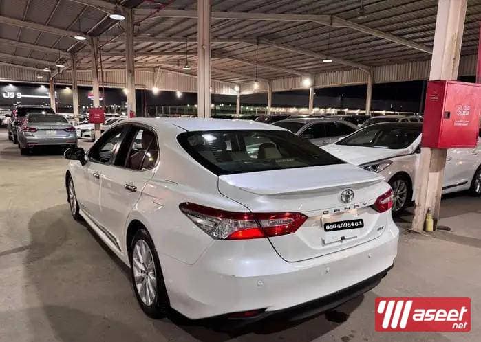 Toyota Camry 2018 5