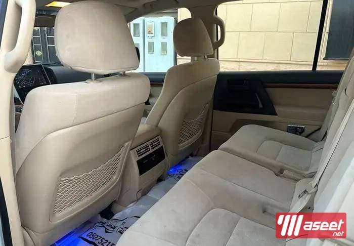 Land Cruiser model 2016 for sale  1