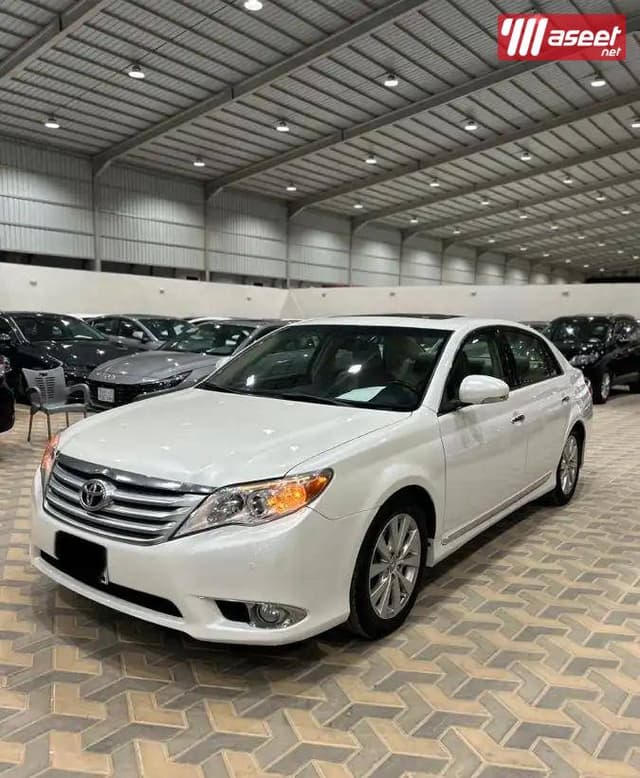 TOYOTA AVALON MODEL 2012
