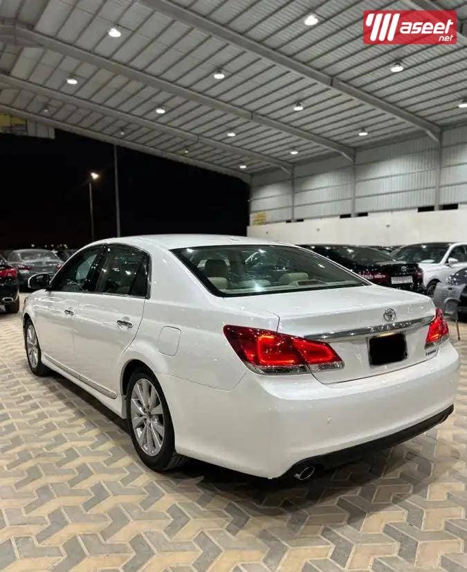 TOYOTA AVALON MODEL 2012 8