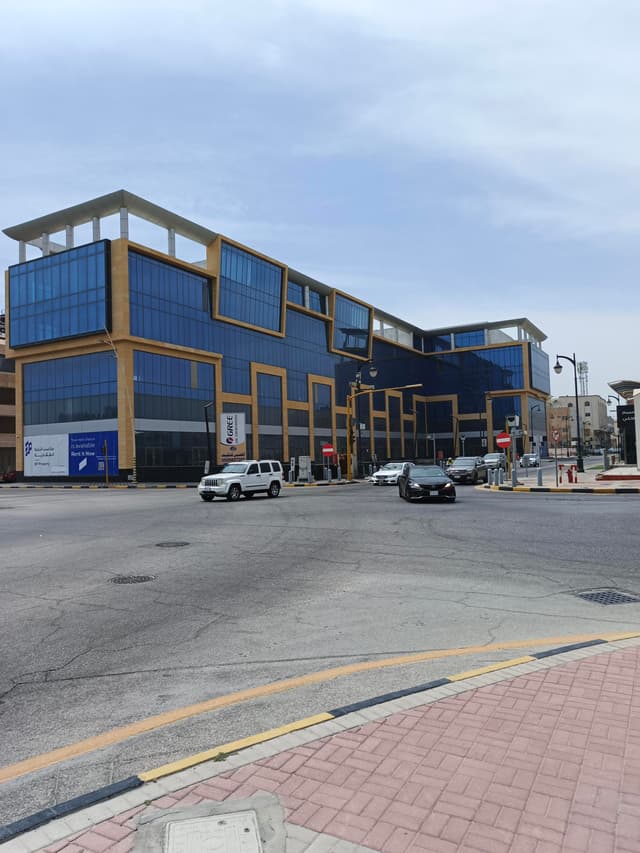 A new and complete shopping mall