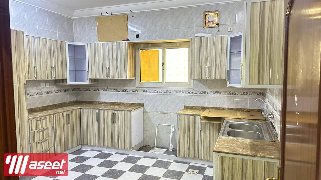Residential building for sale, two floors in the annex in Jeddah, Al-Ajawad neighborhood 7
