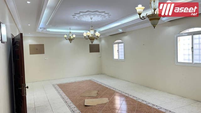 Residential building for sale, two floors in the annex in Jeddah, Al-Ajawad neighborhood