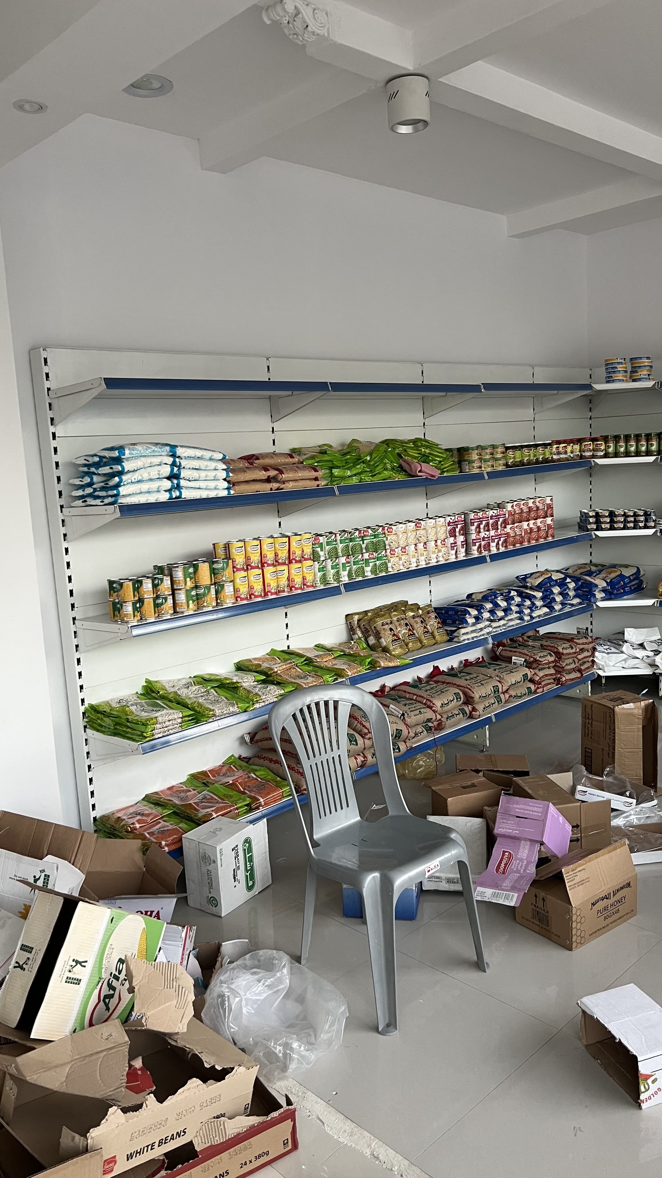 catering store for rent 0