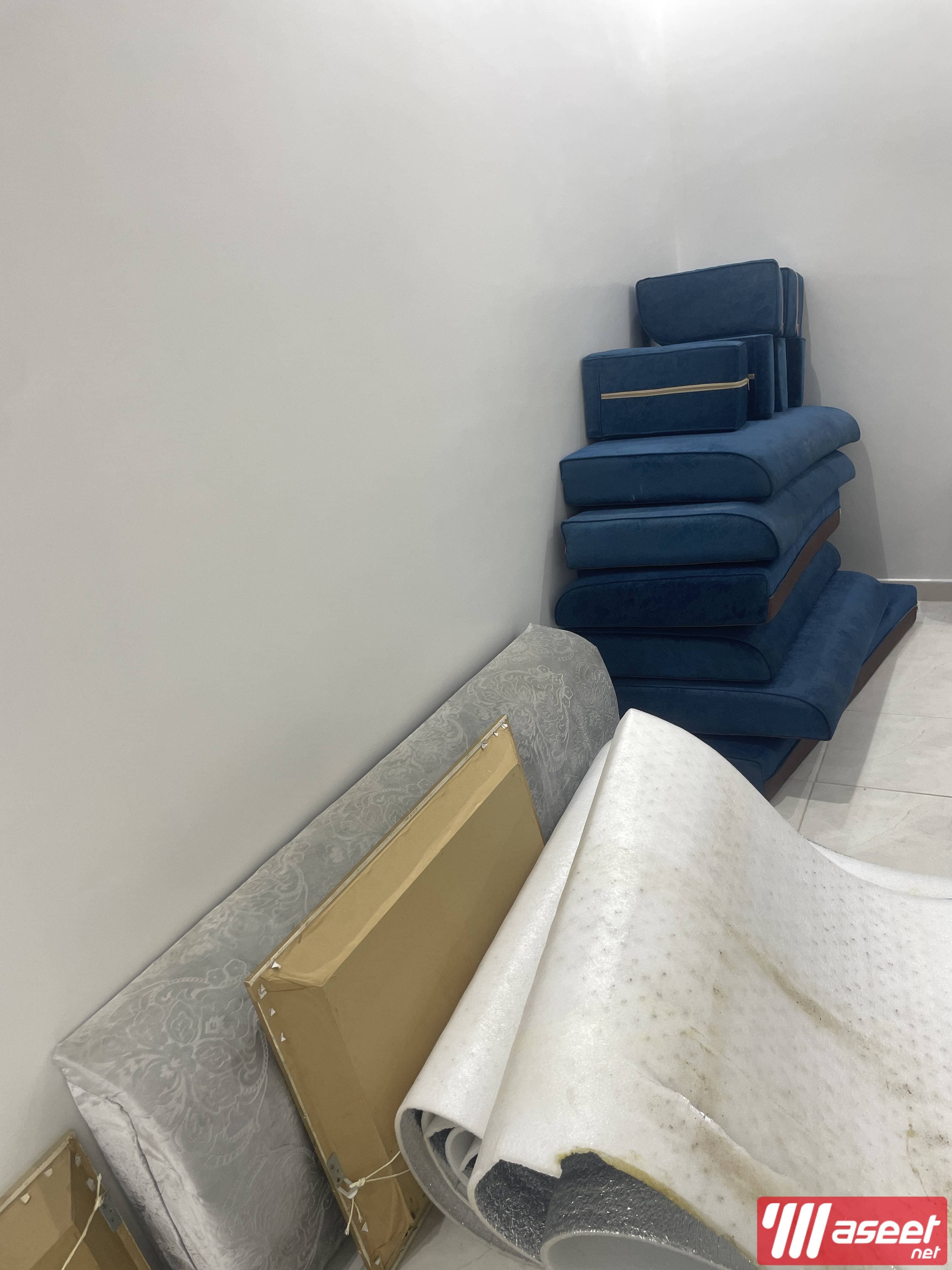 Men's council sofa   5