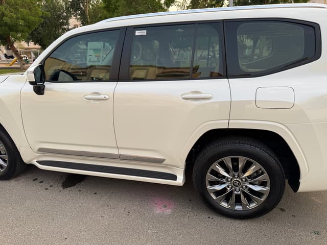 TOYOTA LAND CRUISER 2024