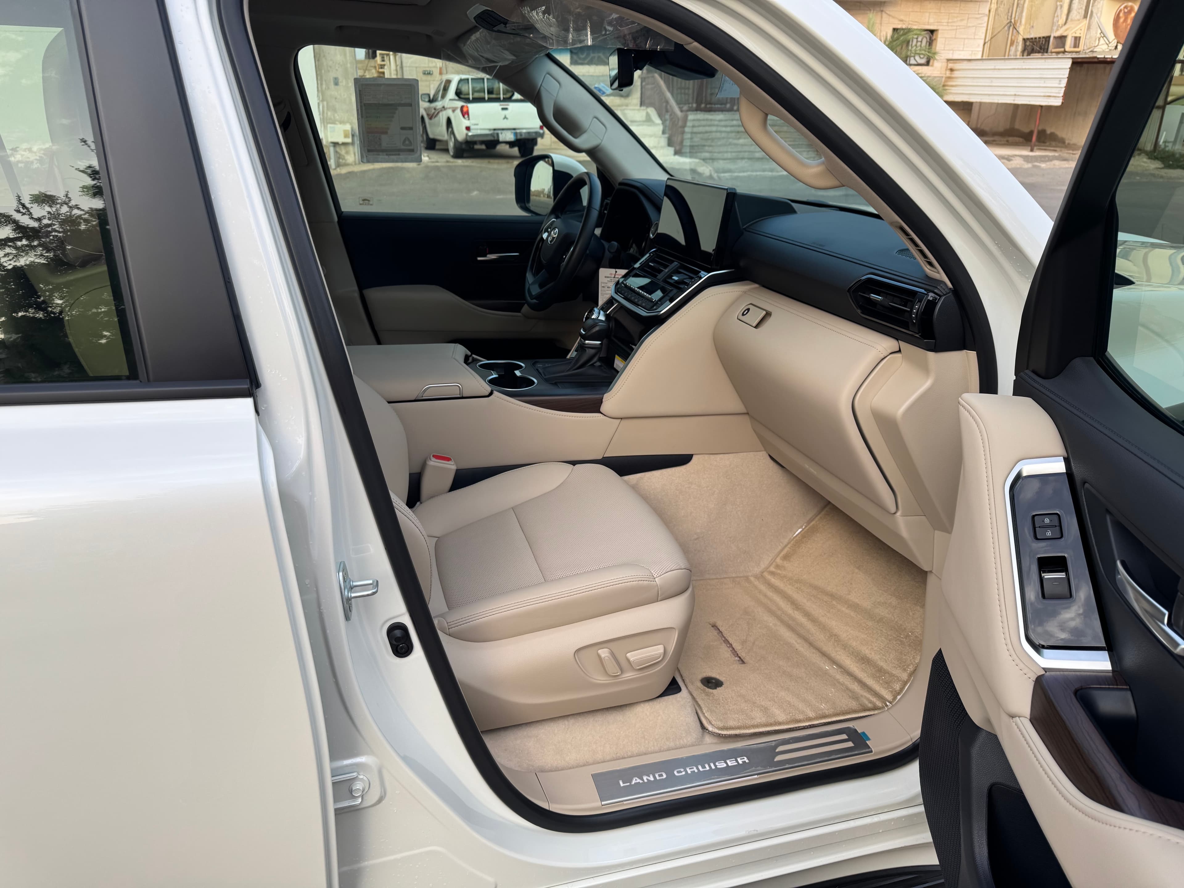 TOYOTA LAND CRUISER 2024 6