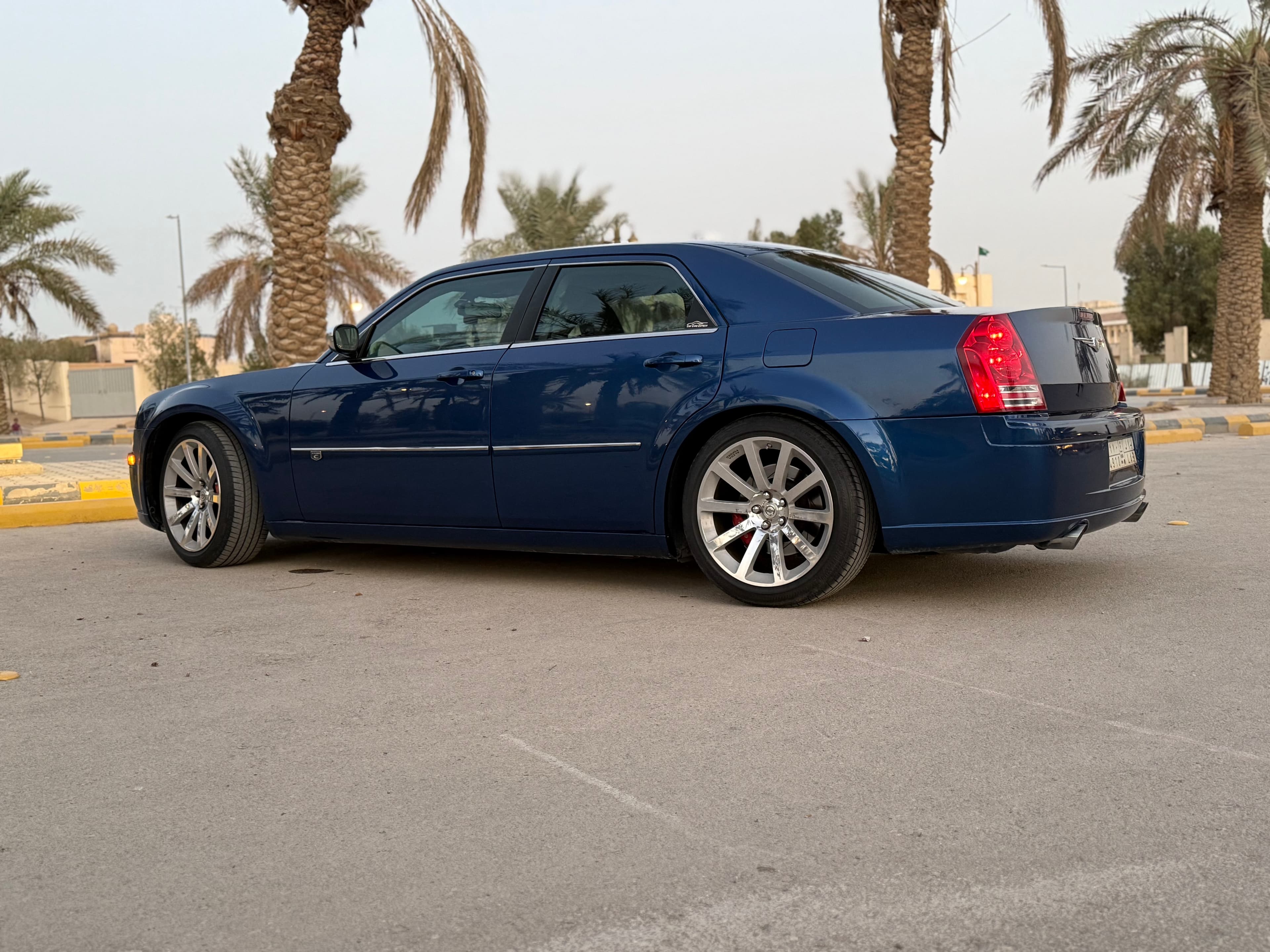 Chrysler c300 2010 for sale 2