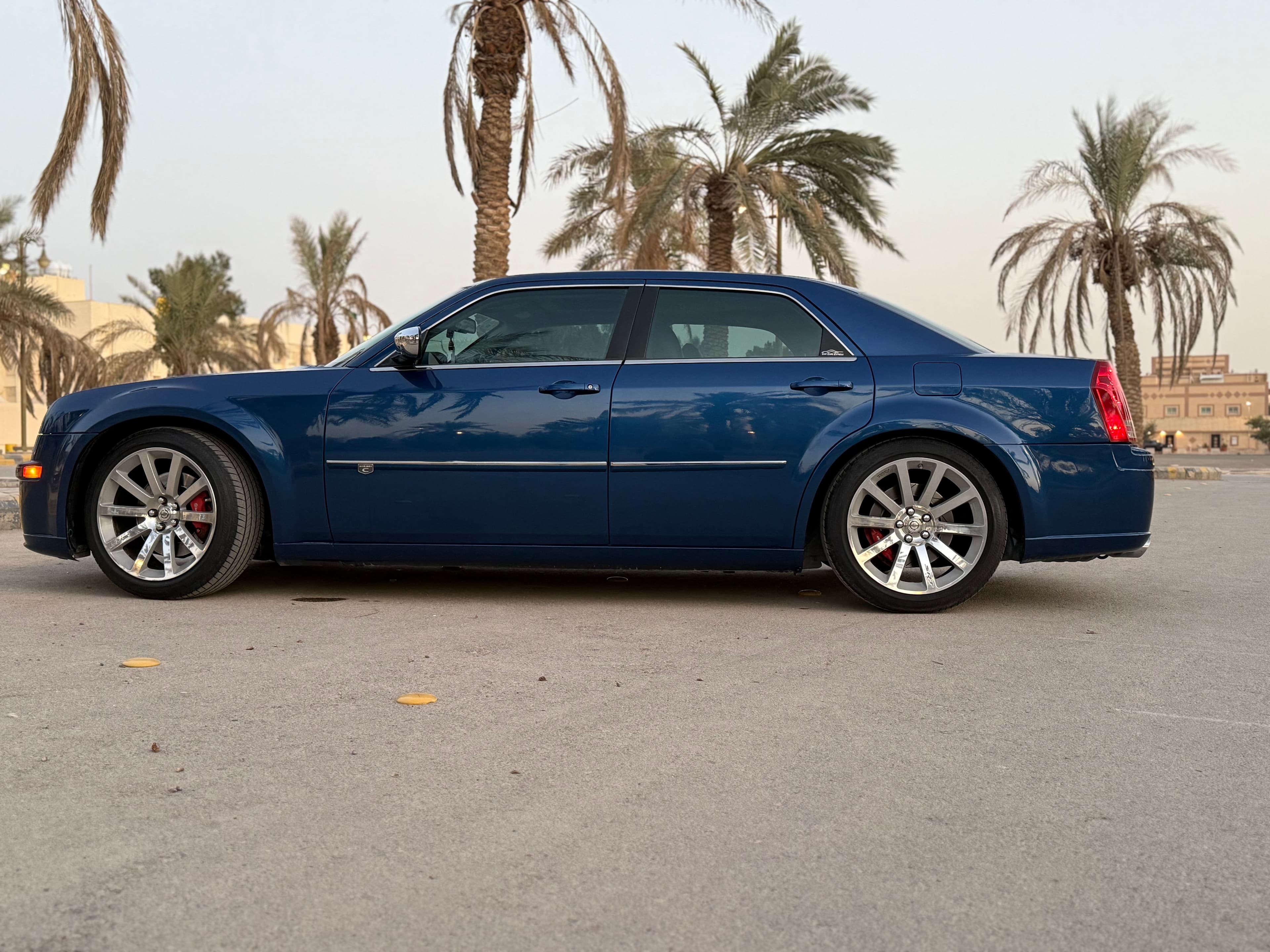 Chrysler c300 2010 for sale 3