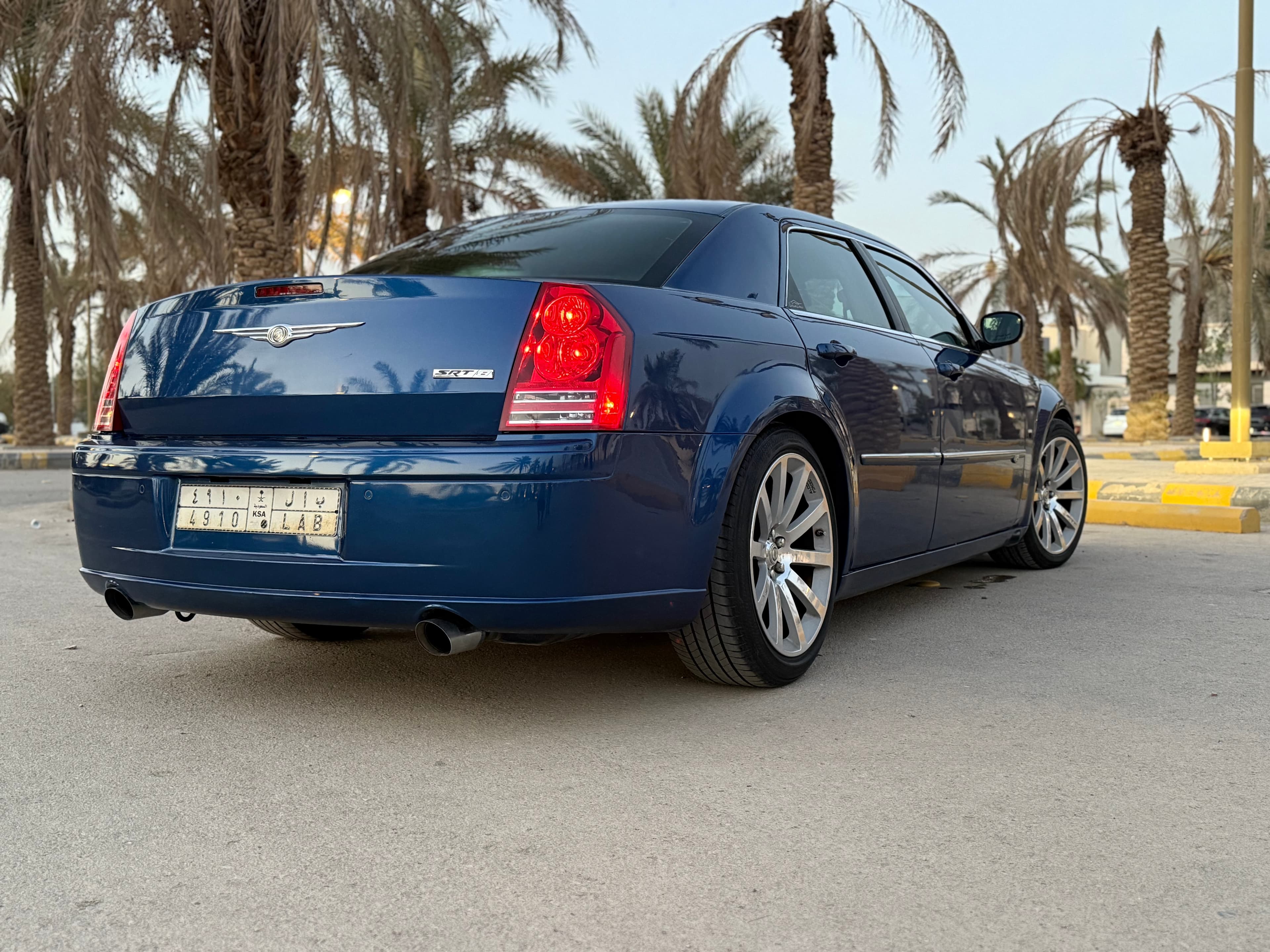 Chrysler c300 2010 for sale 5