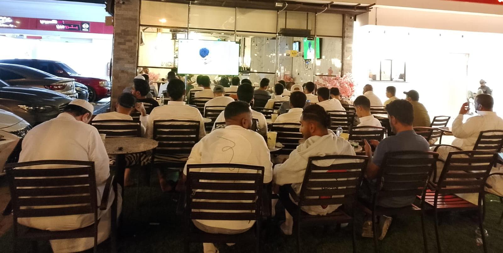 for rent  cafe in a great location 5