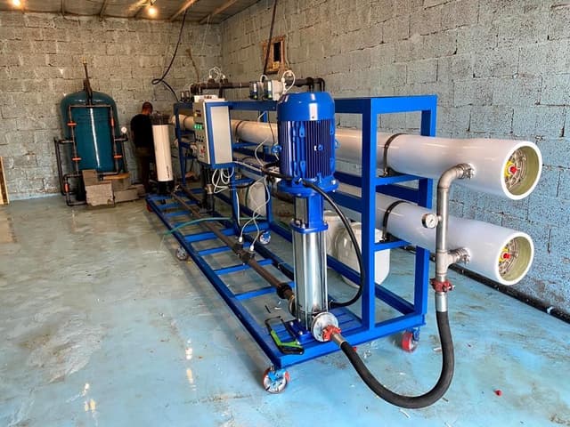 Well and seawater desalination plants and production lines 