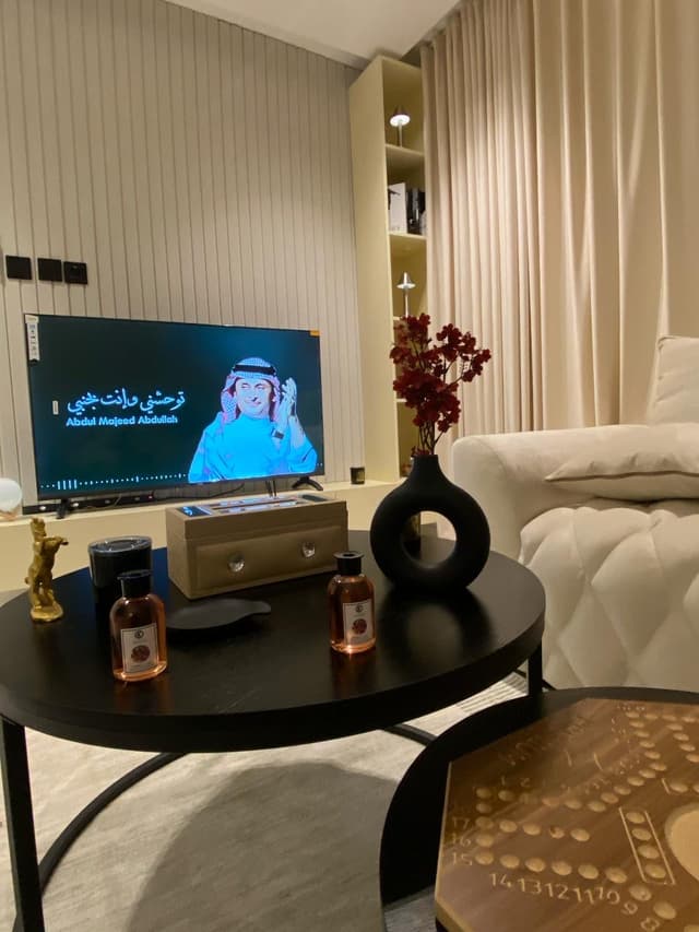 شقه حي العقيق غرفه وصاله