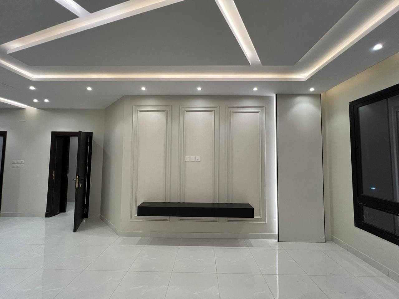 A unique and luxurious apartment in the most prestigious neighborhoods of Mecca  2