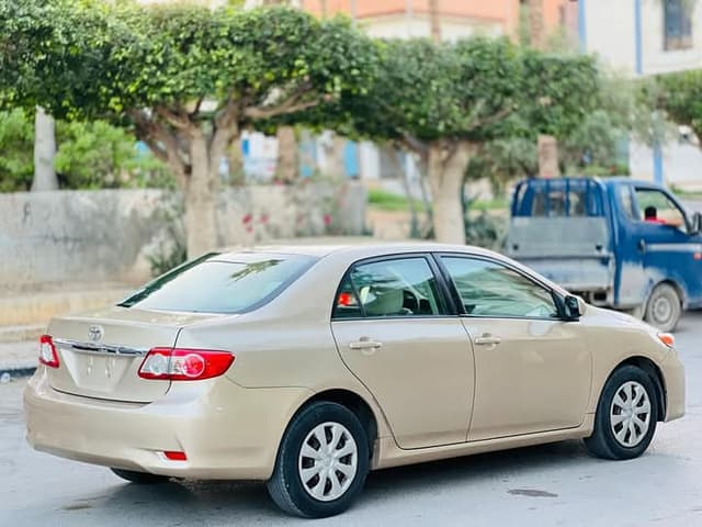 تويوتا كورولا 2012