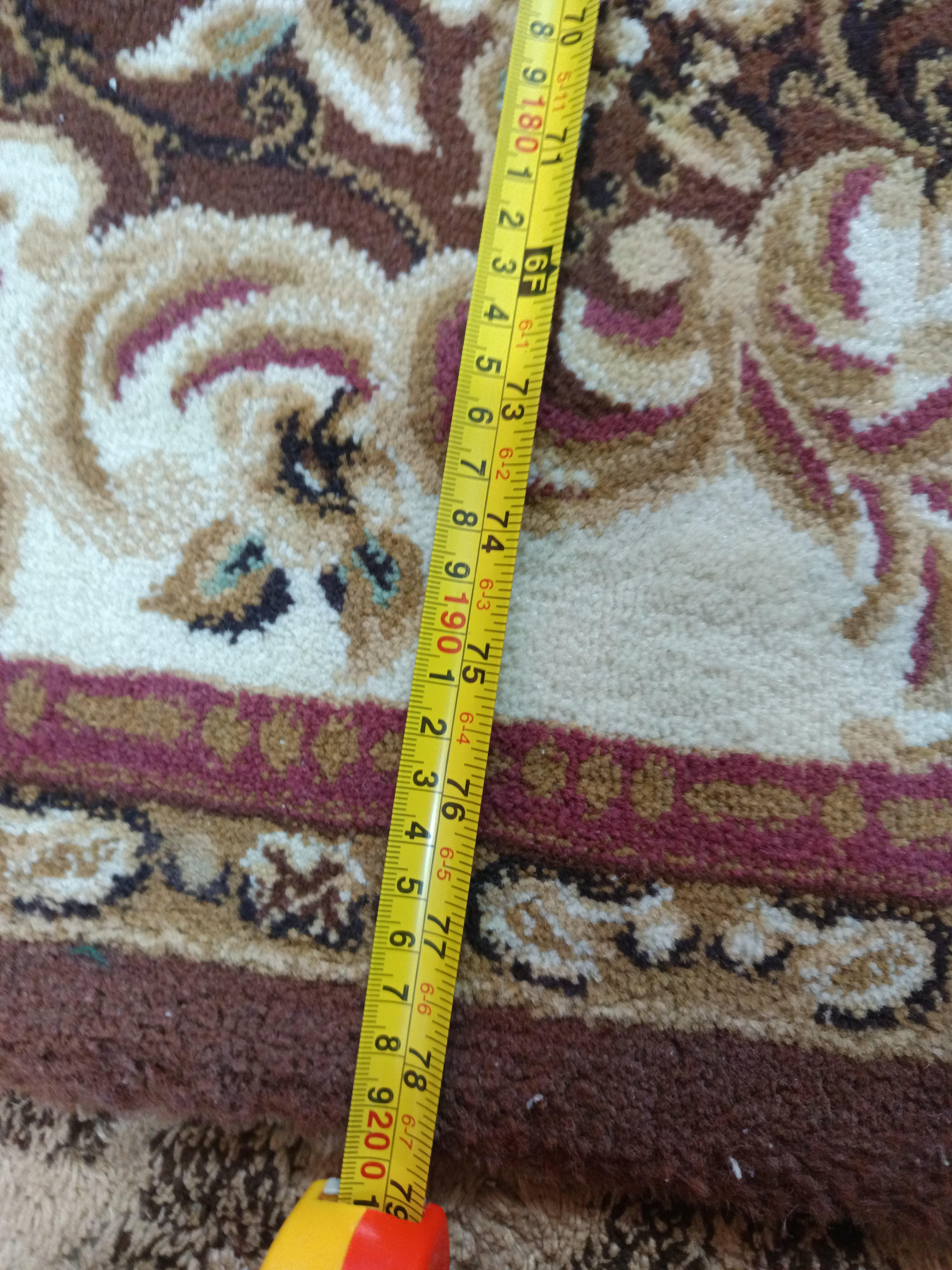 One by two meter clean carpet for sale in Riyadh 2