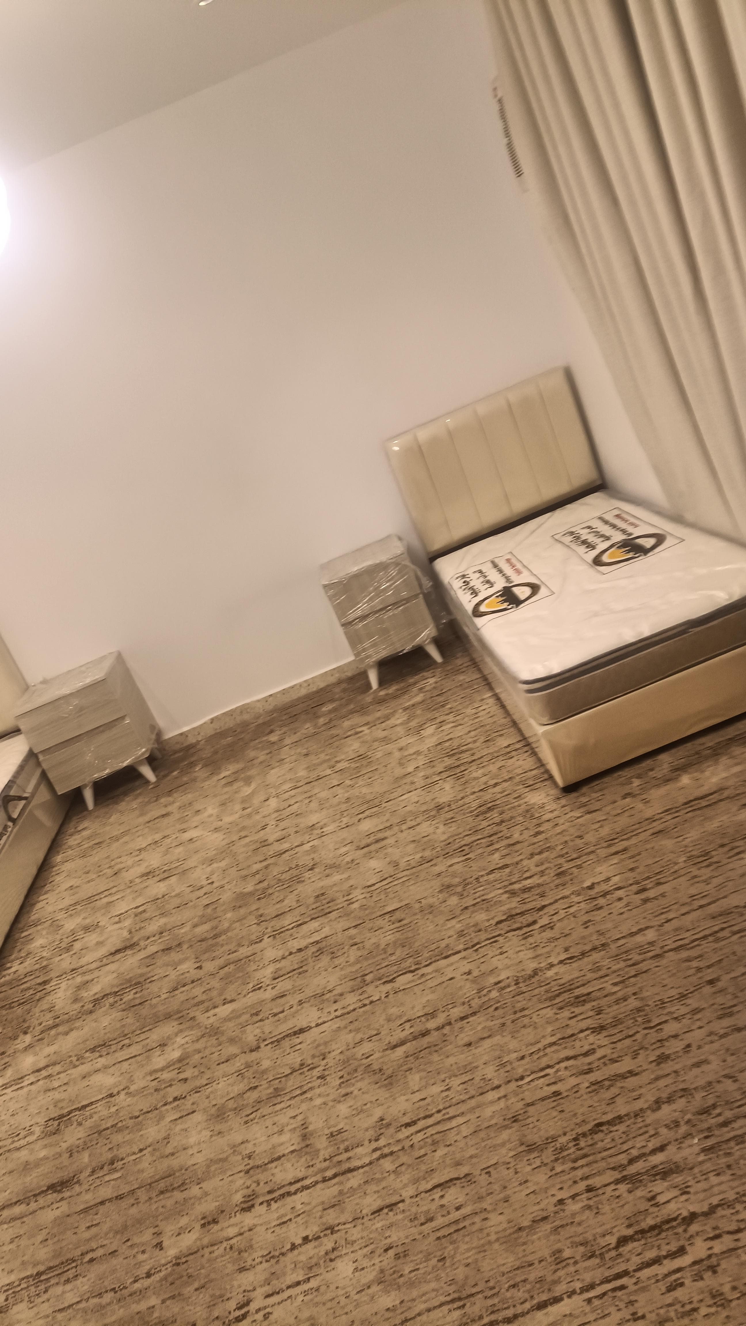 Beds, medical mattresses, closets and closets 2
